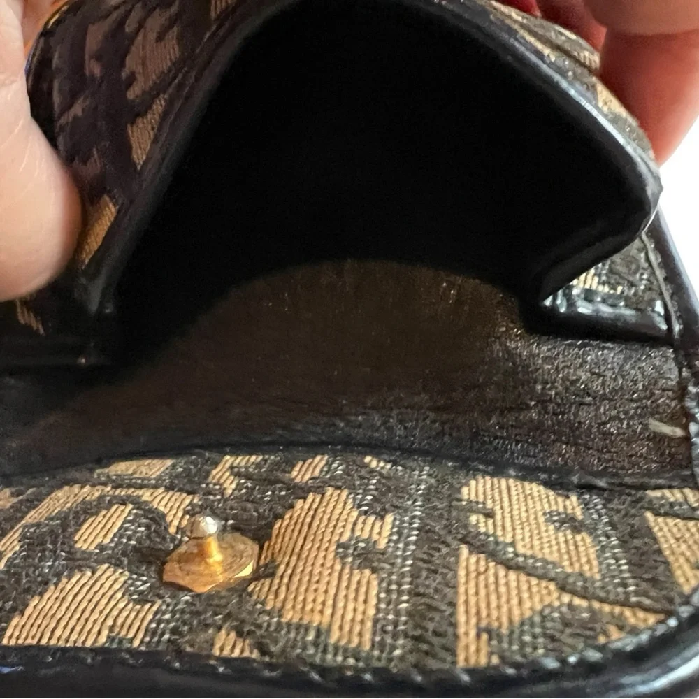 Dior Vintage Beige and Brown Monogram Coin Purse. - Picture 5 of 5